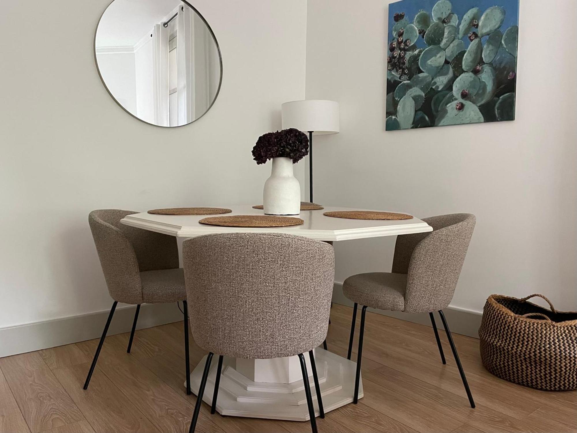 Nimes , Appartement Renove Dans Immeuble Classe. Екстериор снимка