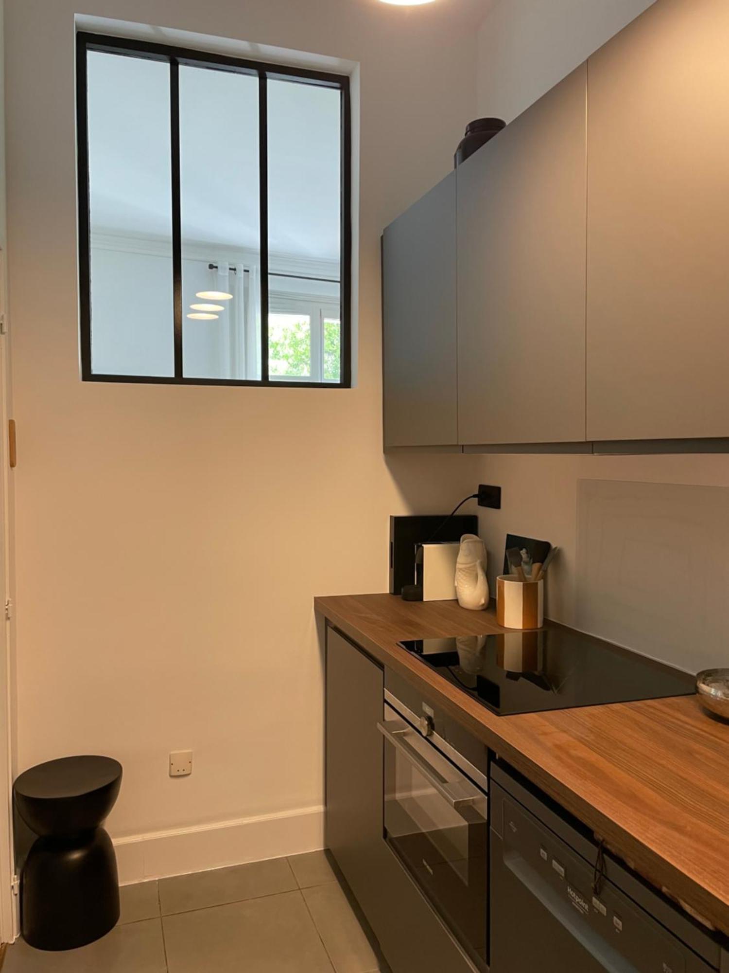 Nimes , Appartement Renove Dans Immeuble Classe. Екстериор снимка